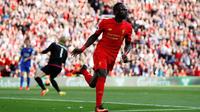 Ekspresi pemain Liverpool, Sadio Mane, setelah mencetak gol kedua ke gawang Leicester City dalam laga Premier League di Stadion Anfield, Sabtu (10/9/2016). (Action Images via Reuters/Lee Smith)