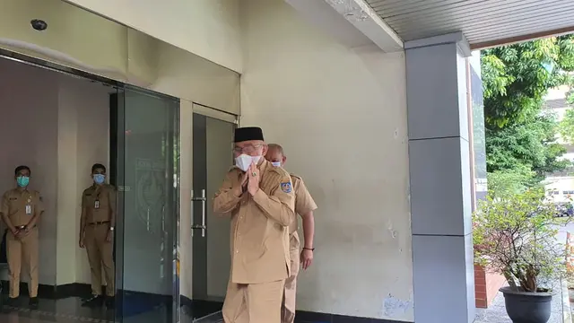 Mohammad Idris Berkantor Kembali Usai Sembuh dari Covid-19
