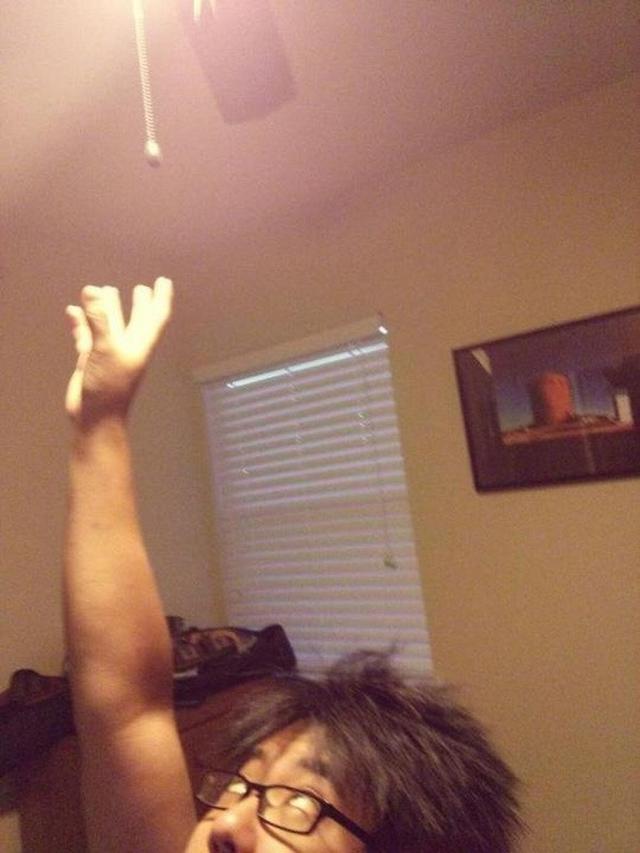 8 Foto Ini Tunjukkan Derita Jadi Orang Bertubuh Pendek