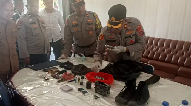 Densus: Pelajar MAN 3 Padang Bawa Beberapa Bom Rakitan, 1 Meledak