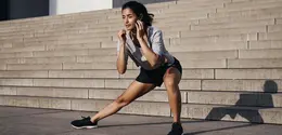 ilustrasi hiit workout/Photo by MAX LIBERTINE on Unsplash