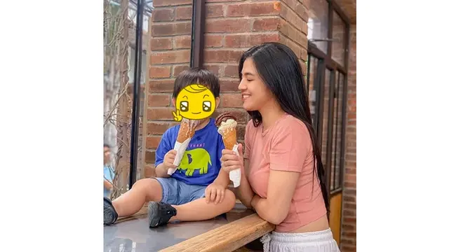 6 Potret Seru DJ Una dan Buah Hati Liburan Bareng, Jadi Ibu Tangguh