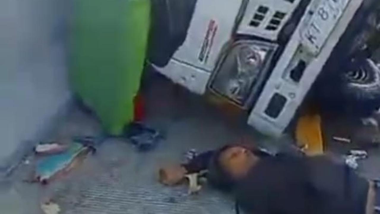 Viral Dua Sopir Truk Terkapar Akibat Kecelakaan di Tol Kendal, Begini Kronologinya