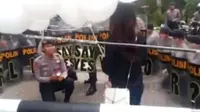 Lamar Sang Pacar, Sekompi Polisi Datangi Kampus Katolik Semarang