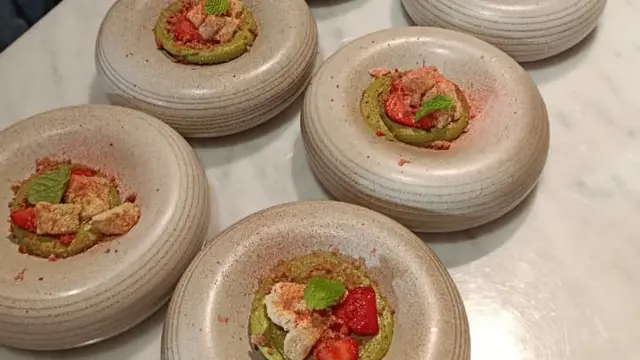 Main Dining dan Dessert