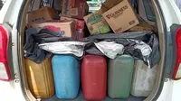 Kena Razia, 3 Perempuan Asal Minahasa Kedapatan Bawa 10 Jeriken Miras Cap Tikus