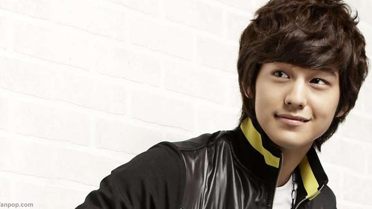 Giliran Kim Bum Diundang Kerajaan Thailand - ShowBiz Liputan6.com