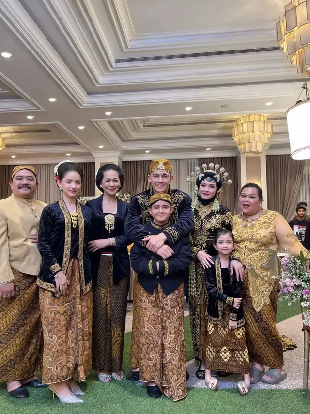 Potret Nabila dan Firman Menikah (Instagram/@vatemat)