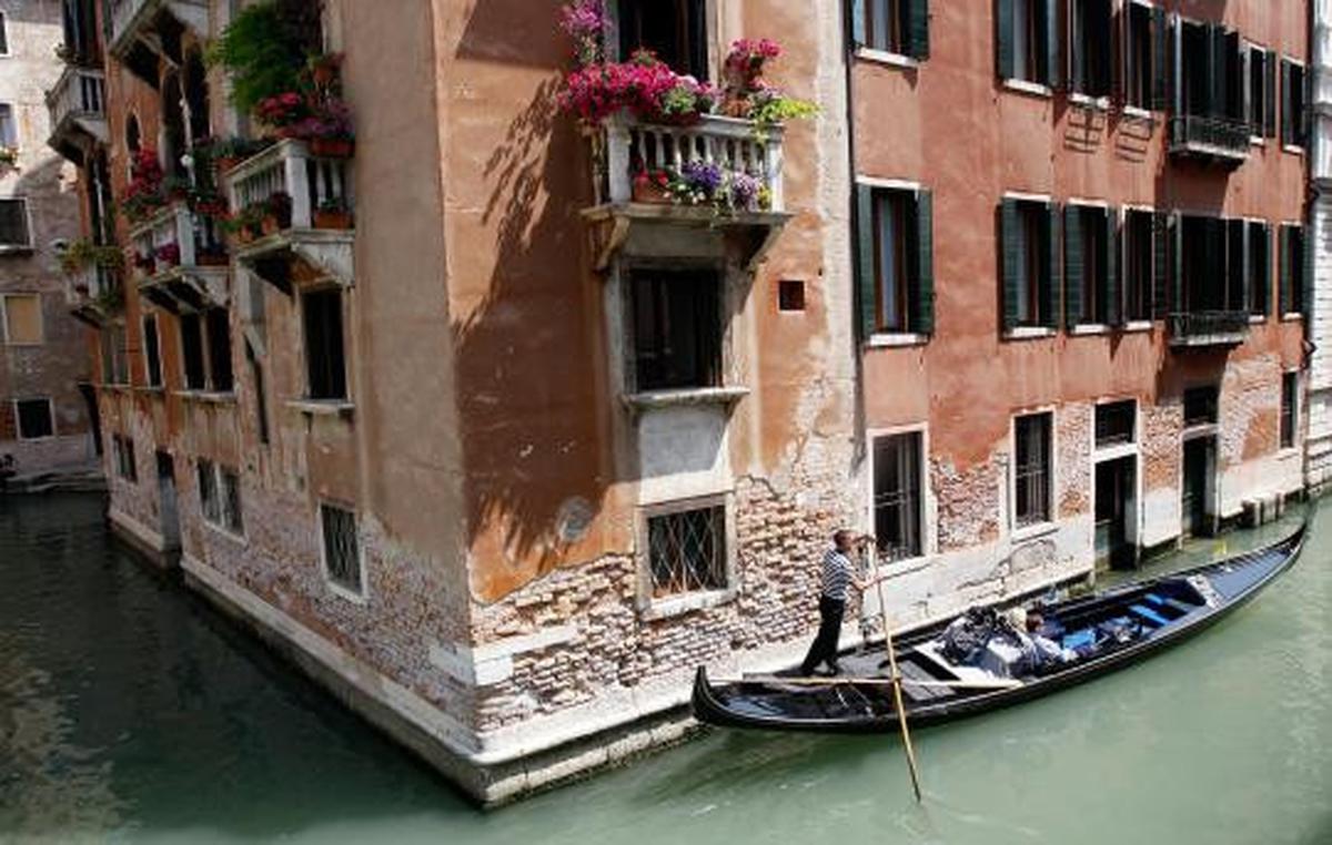 Jalan-jalan ke kota romantis Venesia