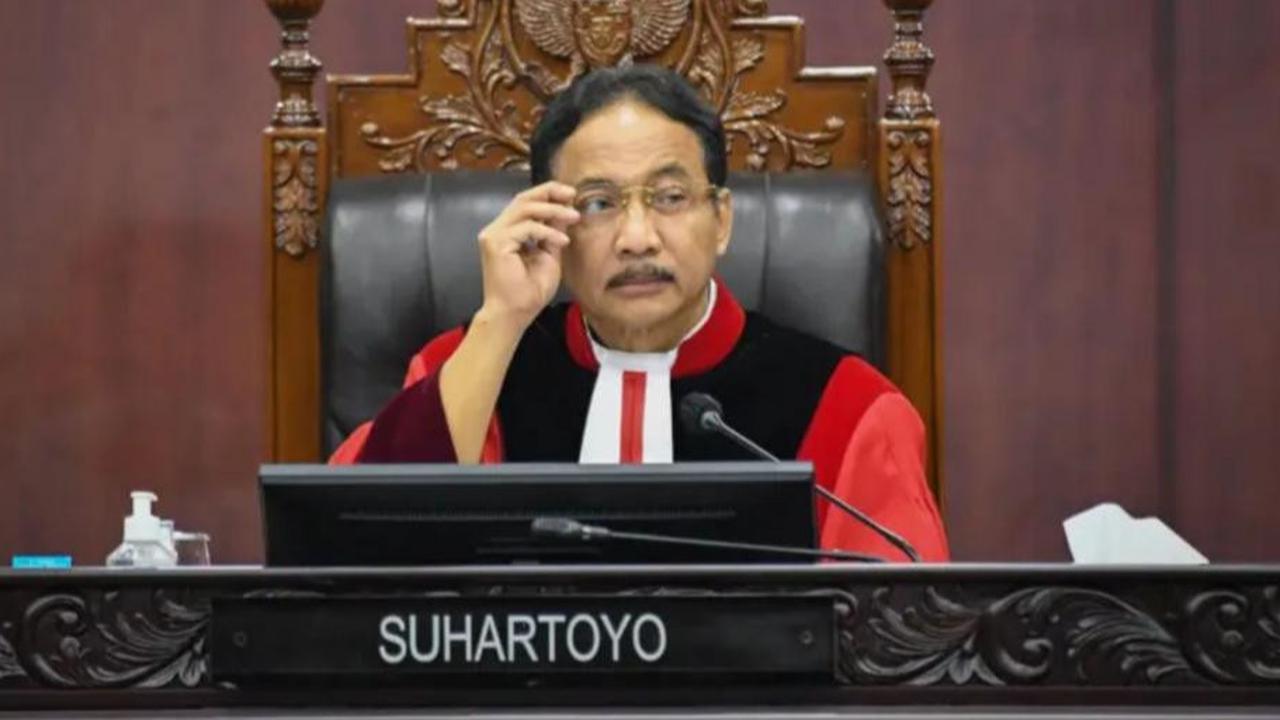 VIDEO: Isi Putuskan MK Hapus Presidential Threshold 20%, Hakim Anwar Usman Ipar Jokowi Menolak