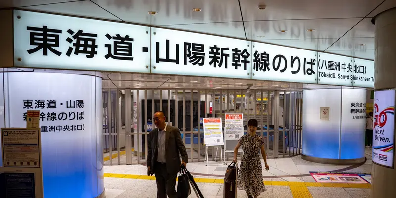 Diterjang Badai Shanshan, Layanan Kereta Cepat Shinkansen Ditangguhkan