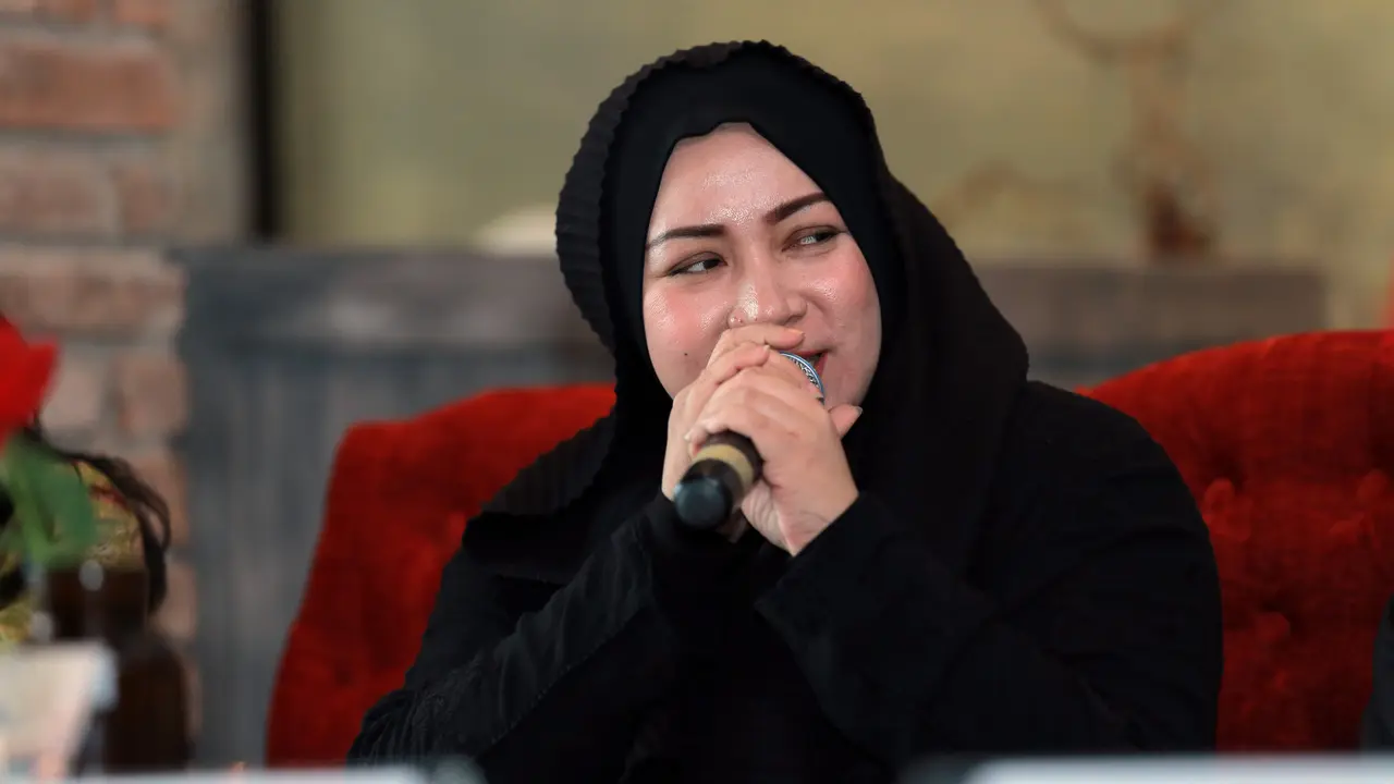 [Bintang] Melly Goeslaw