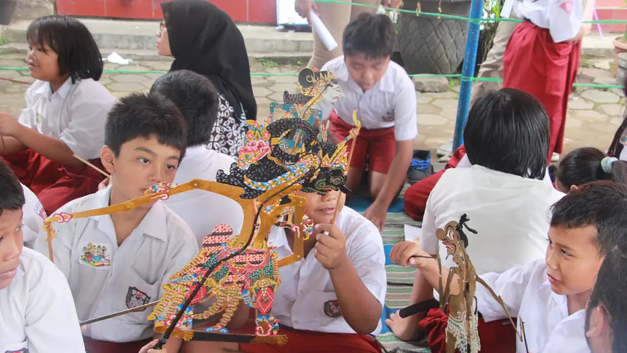  Cara Belajar Karakter Positif dengan "Aku Sayang Wayang”