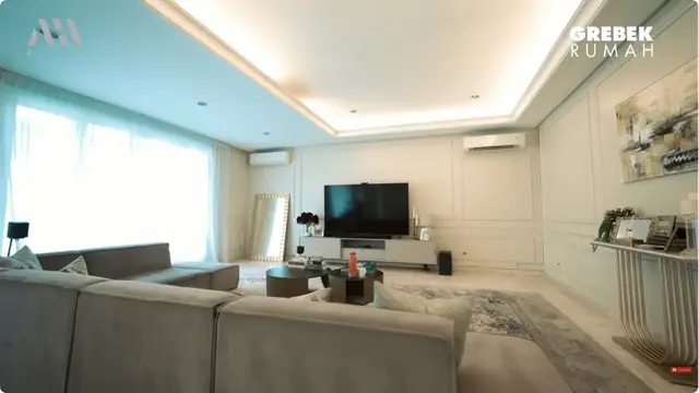 Potret Ruang Tamu Rumah Olla Ramlan (YouTube AH)