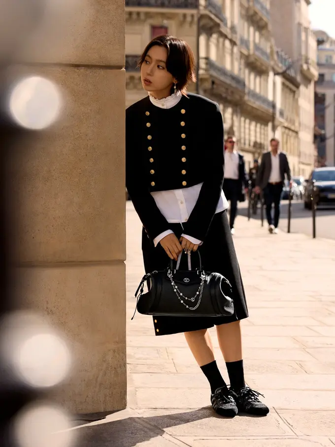 Inspirasi Gaya Bebas nan Elegan untuk Musim Semi dengan Koleksi Louis Vuitton