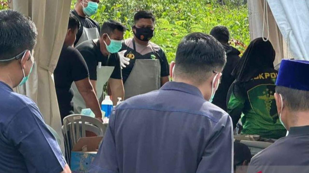 Babak Baru Kasus Tahanan di Palu Tewas Dianiaya 2 Polisi, Makam Korban Diekshumasi
