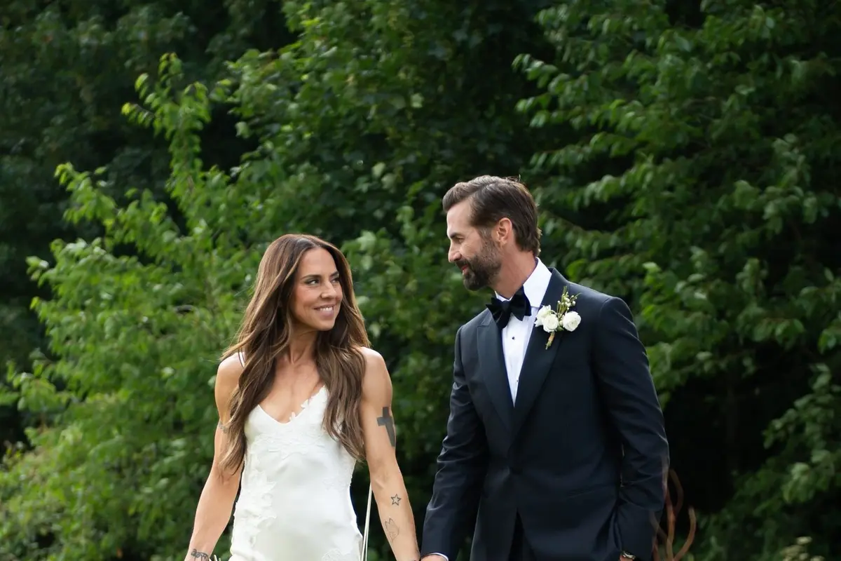 Melanie C Menikah di Usia 52 Tahun, Tampil Menawan dengan Gaun Victoria Beckham
