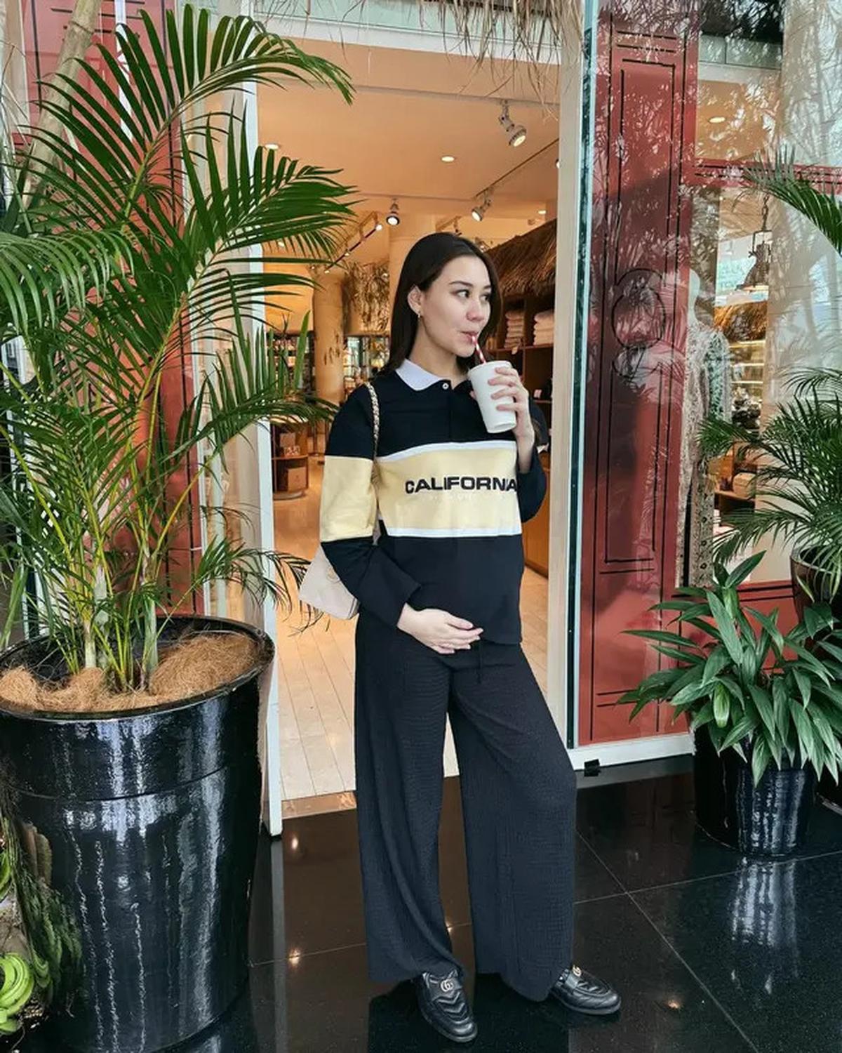 Melahirkan Anak Pertama, Intip Fashion Aaliyah Massaid Selama Hamil