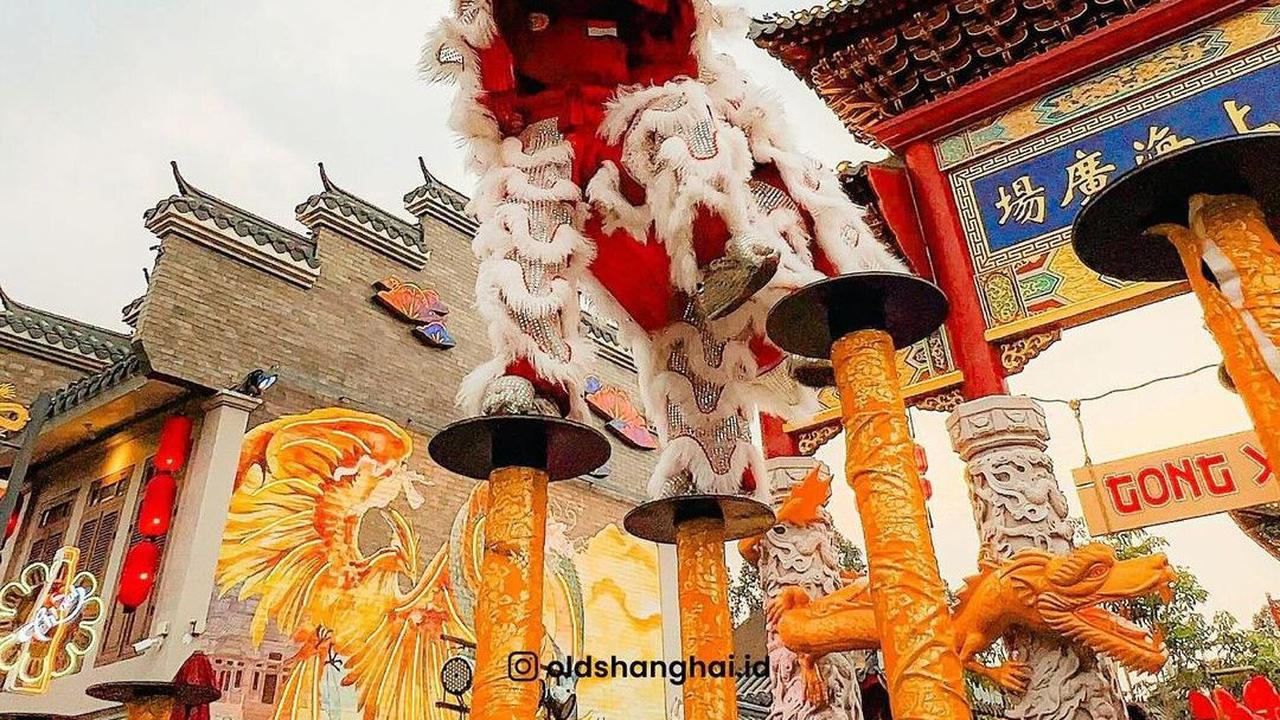 Berswafoto di Bangunan Ikonik Old Shanghai