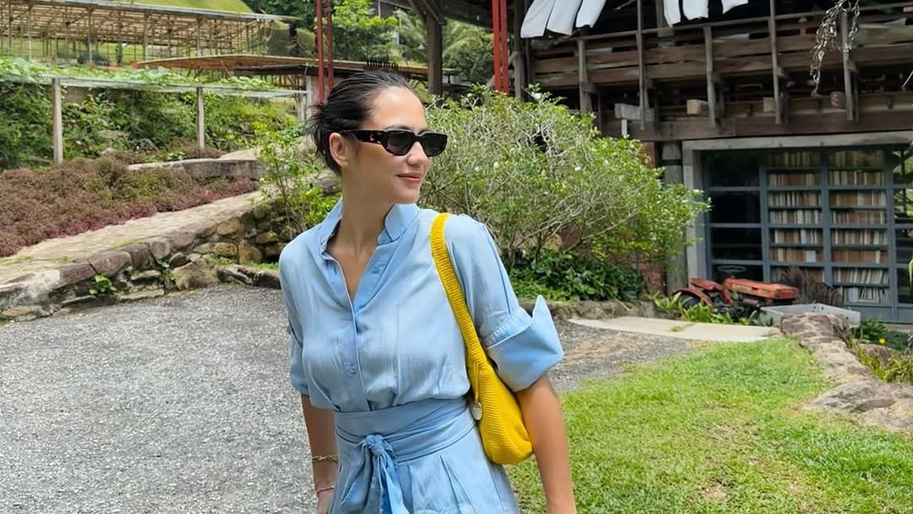 Potret Pevita Pearce dengan Outfit Casual yang Menawan (credit: instagram/pevpearce)