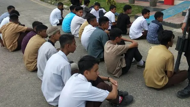 Emanuel Meresyembun, ternyata pernah bersekolah di STM selama 2 tahun.(Liputan6.com/Ahmad Akbar Fua)