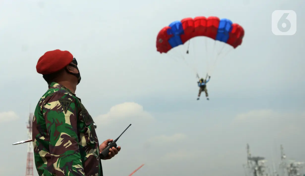 Foto Aksi Prajurit Kopaska Saat Latihan Peperangan Laut Khusus Foto