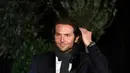 Bradley Cooper dikabarkan memang telah menjalin hubungan asmara dengan model asal Rusia tersebut sejak bulan April lalu. (Bintang/EPA)