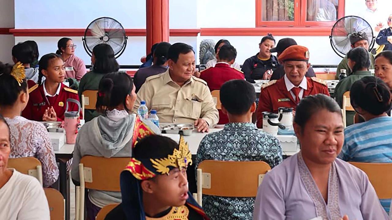 FOTO: Prabowo Tinjau Sekolah Rakyat Tabanan dan Dorong Perluasan Akses Pendidikan