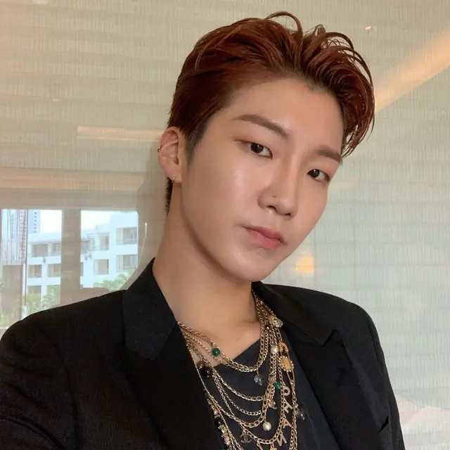 Lee Seung Hoon Winner (Instagram/ maetamong)