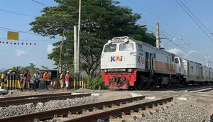 KA Malabar Tabrak Truk Pasir di Klaten, 14 Perjalanan Kereta Terhambat