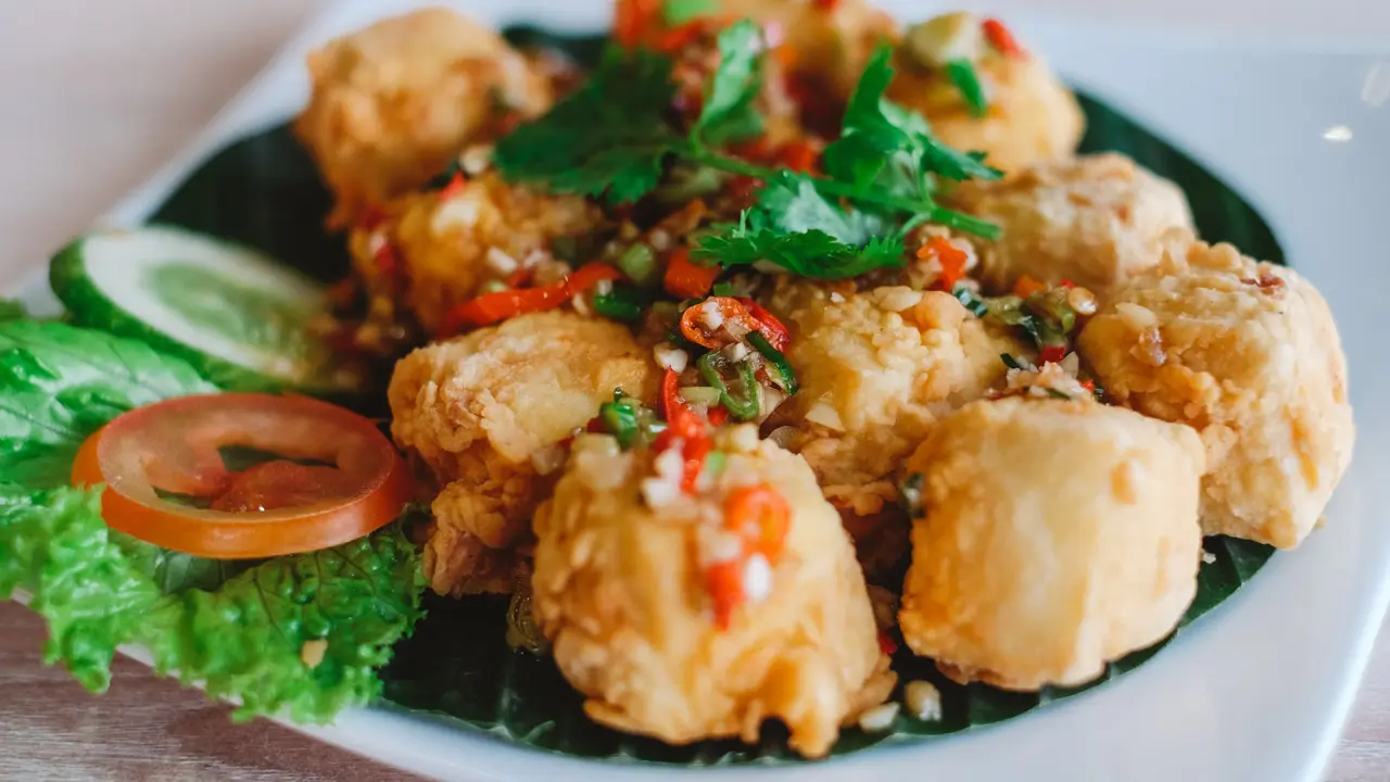 Tahu goreng cabai garam