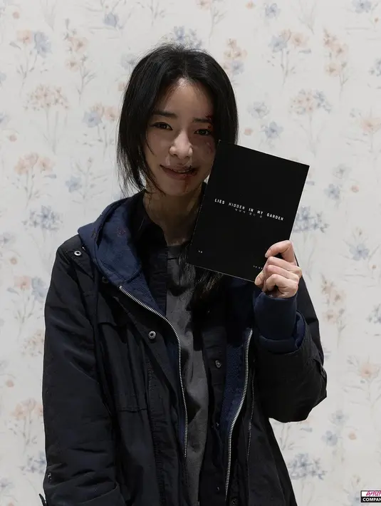 <p>"Selama saya hidup sebagai Sang Eun, saya sangat mencintainya, menyukai drama ini, dan saya bahagia," kata dia dikutip dari Soompi. (Foto: Instagram/ limjjy2)</p>