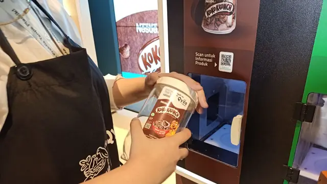 Siapa Mau Coba Beli Isi Ulang Sereal dan Susu Bubuk di Vending Machine?