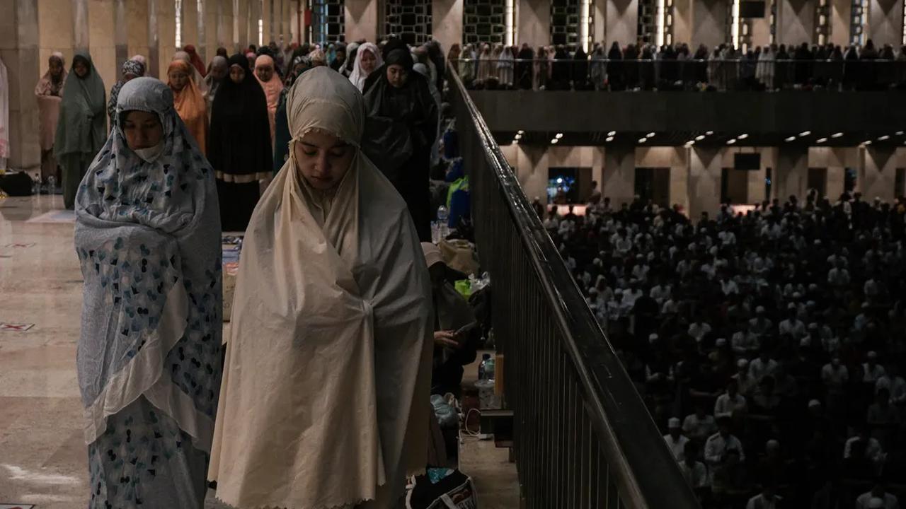 Malam lailatul qadar jatuh pada salah satu malam ganjil di 10 hari terakhir di bulan Ramadan.