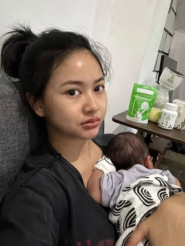 Adinda Azani melahirkan (Instagram/dindazani)