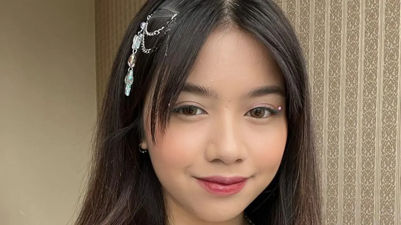 Diva Azura Kini Sibuk Kuliah dan Akan Melebarkan Sayap ke Dunia Bisnis