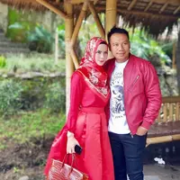 Agel Lelga dan Vicky Prasetyo