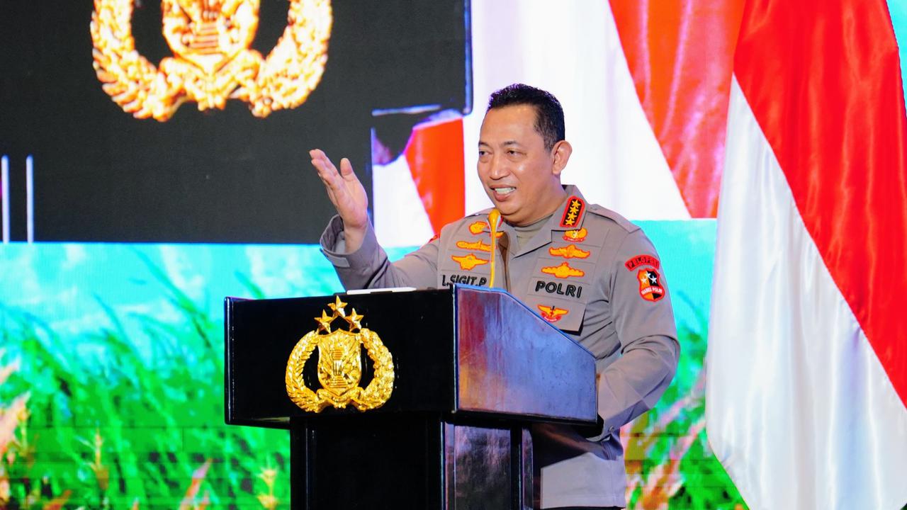 Kapolri Jenderal Listyo Sigit Prabowo dalam Rapat Pimpinan (Rapim) Polri 2025 di Gedung The Tribrata Dharmawangsa, Jakarta Selatan, Jumat (31/1/2025). (Liputan6.com/Nanda Perdana Putra)