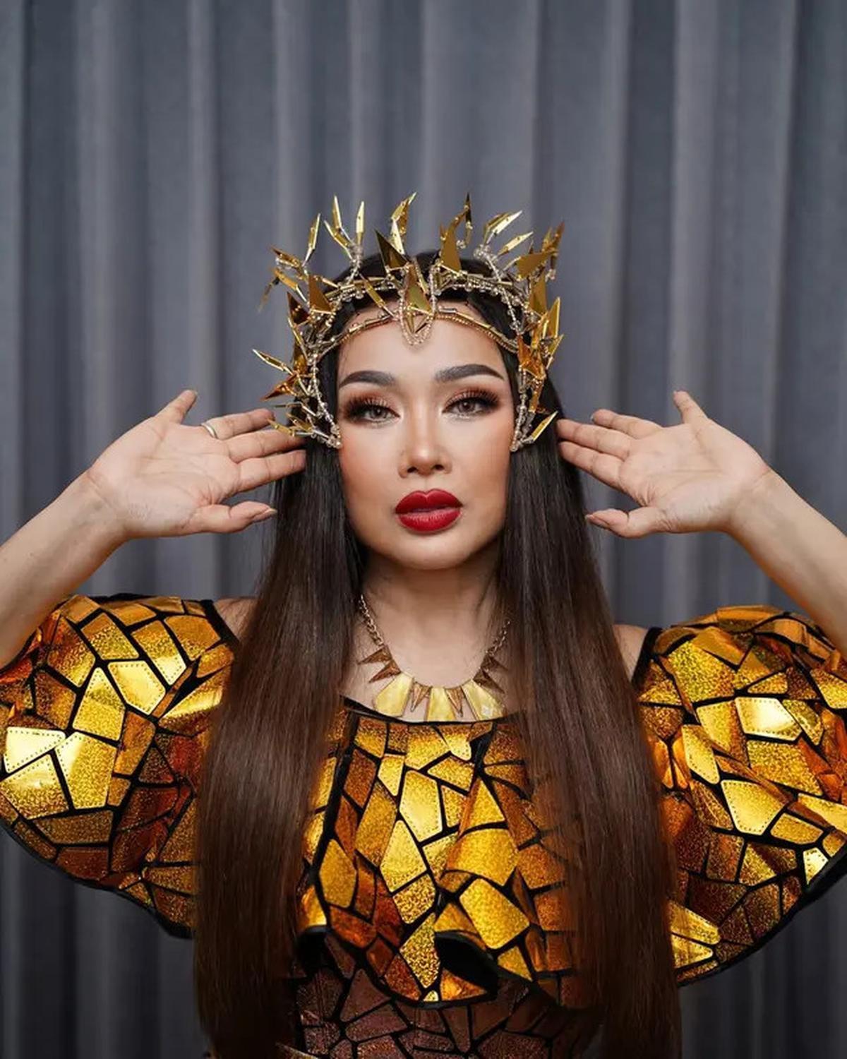 10 Model Rambut Panjang Lurus Ala Titi DJ, Inspirasi Gaya Elegan dan Menawan
