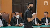 Terdakwa kasus pembunuhan berencana Brigadir Yosua Hutabarat, Richard Eliezer usai membacakan duplik atas replik Jaksa Penuntut Umum (JPU) di Pengadilan Negeri Jakarta Selatan, Kamis (2/2/2023). Duplik disampaikan usai nota pembelaan mereka atau pledoi dijawab oleh jaksa atau replik pada pekan lalu. (Liputan6.com/Faizal Fanani)