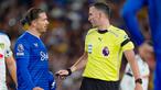 Laga debut Jack Grealish bersama Everton dinodai dengan keputusan 'handball' kontroversial dari wasit. (AP Photo/PA/Danny Lawson)