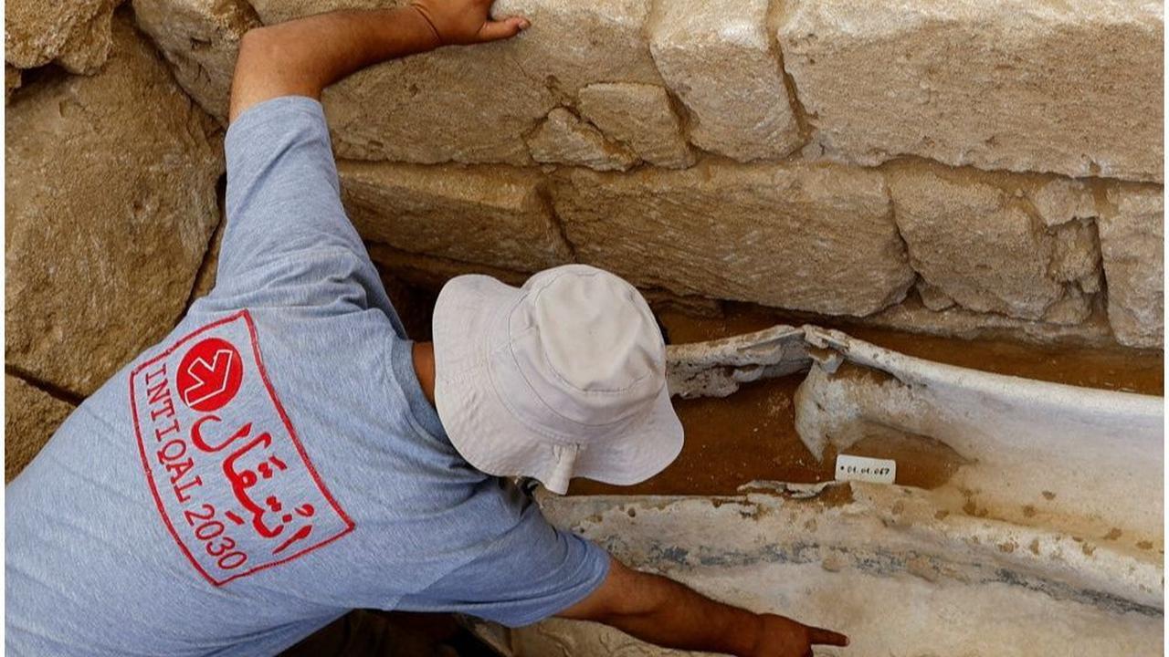 FOTO: Arkeologi Palestina Temukan 125 Makam Era Romawi Berusia 2.000 Tahun di Gaza, Kerangka & Sarkofagus Langka Jadi Penampakan Mengejutkan