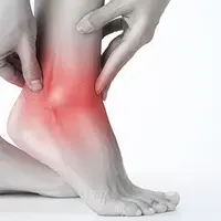 7 gejala asam urat yang harus diwaspadai. halodoc.com ©2020 Merdeka.com