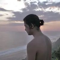 Santai menikmati indahnya alam [Foto: Instagram.com/aliandooo]