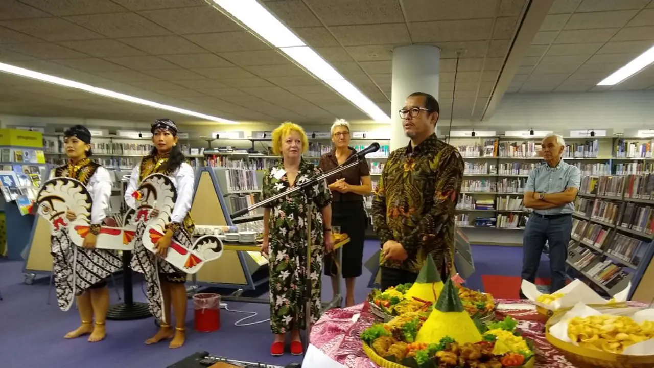 Kuda lumping tampil di Belanda.