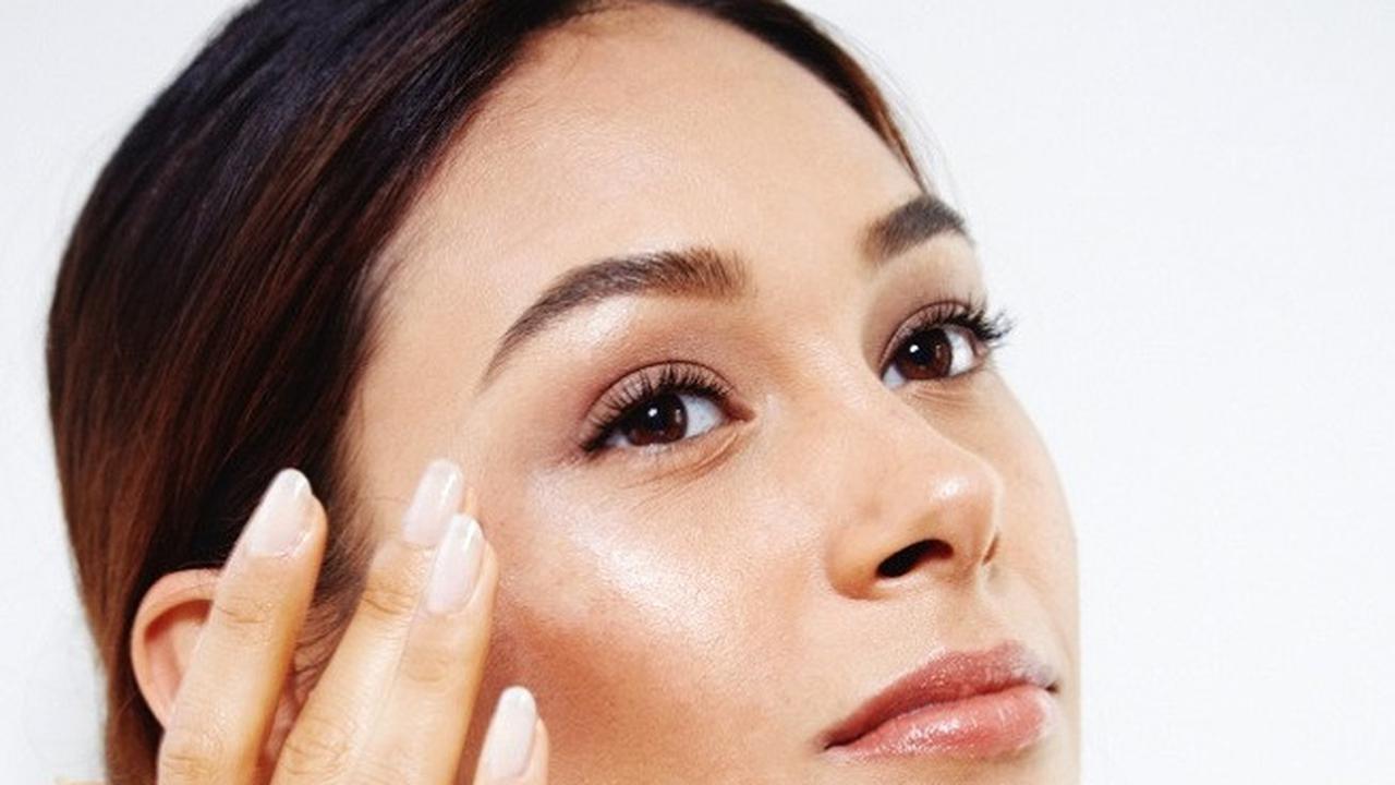 Ternyata Ini Triknya Menghilangkan Noda Makeup Pada Pakaian