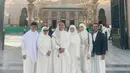 <p>Momen tersebut tentu menjadi kenangan yang sangat berarti bagi mereka berdua, dengan Masjid Nabawi sebagai saksi bisu dari ikatan suci mereka.Selamat untuk Zumi Zola dan Putri Zulkifli Hasan! [@putri_zulhas].</p>