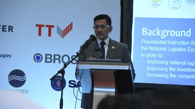 Wakil Ketua Umum Bidang Transportasi Kadin Indonesia  Denon Prawiraatmadja.
