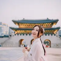 Saat di Korea, Natasha Wilona terlihat begitu cantik dengan hanbok bak idol K-Pop. Lalu saat ke Jepang, Natasha Wilona juga nggak kalah cantik serta memukau dengan balutan kimono. (Liputan6.com/IG/@natashawilona12).