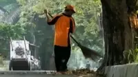 Kisruh RAPBD DKI, Gaji Petugas Kebersihan Terlambat
